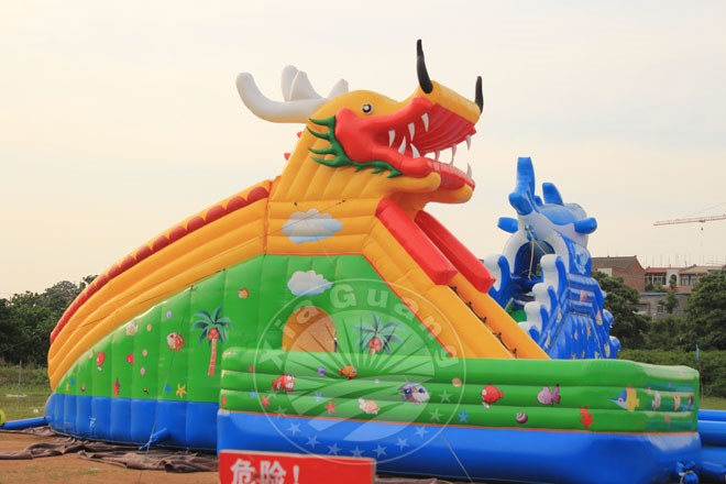 充气大滑梯
